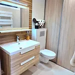 度假居 Maisonnette Cosy Proche De La Rochelle Et De L'ile De Re Saint-Xandre