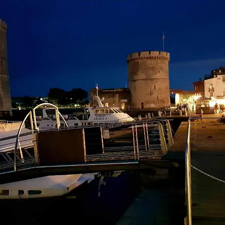 펜션 Maisonnette Cosy Proche De La Rochelle Et De L'ile De Re *
