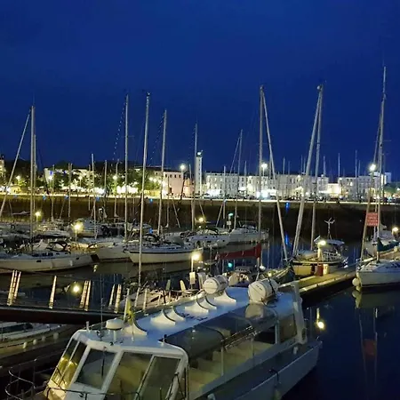 Prázdninový dům Maisonnette Cosy Proche De La Rochelle Et De L'ile De Re *