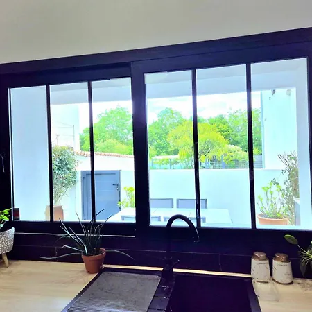 Maisonnette Cosy Proche De La Rochelle Et De L'ile De Re Feriehus *