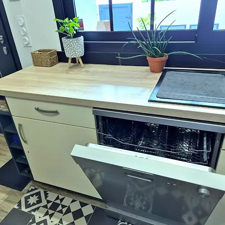 Maisonnette Cosy Proche De La Rochelle Et De L'ile De Re بيت للعطل Saint-Xandre