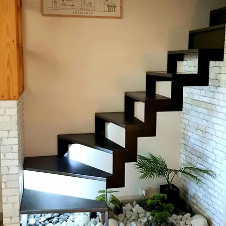 Prázdninový dům Maisonnette Cosy Proche De La Rochelle Et De L'ile De Re *