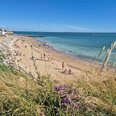 بيت للعطل Maisonnette Cosy Proche De La Rochelle Et De L'ile De Re Saint-Xandre