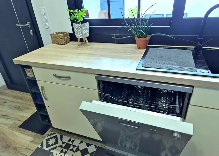 Maisonnette Cosy Proche De La Rochelle Et De L'ile De Re بيت للعطل Saint-Xandre